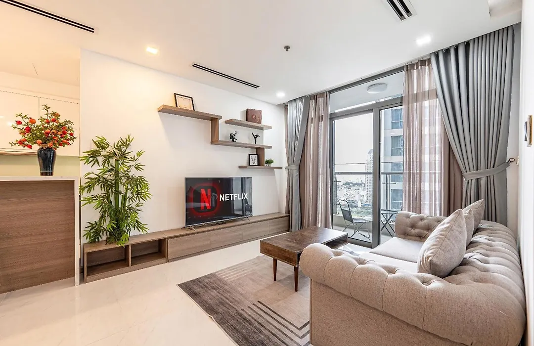 Luna Apartment- Vinhomes Central Park-1